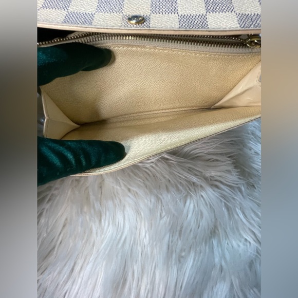 Authentic Damier Azur - Picture 9 of 12